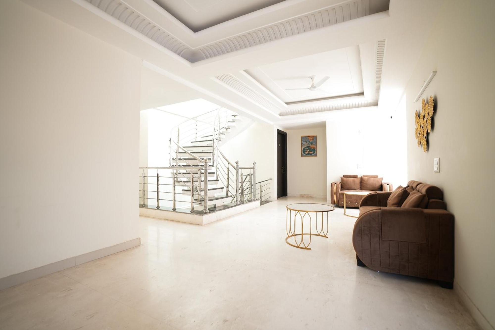 גורגאון Hotel A.P Residency מראה חיצוני תמונה